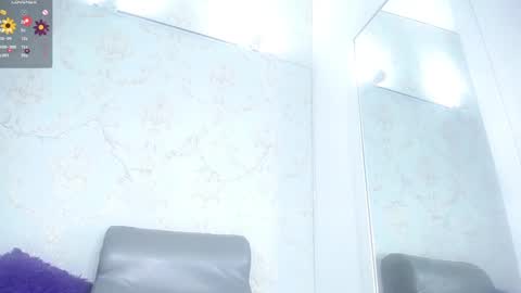mara_thompsonn online show from 12.21.24