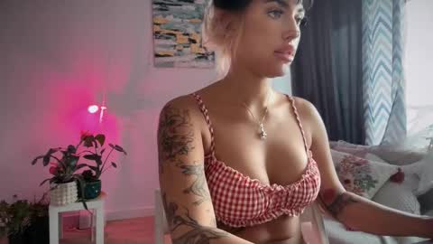 Marakuia online show from 10.07.25