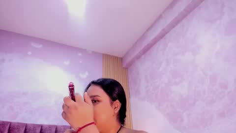 maralinette22 online show from 11.26.25