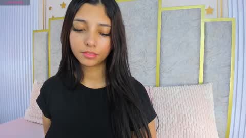 Snapshot of maraluna_ chatting on 02.10.25 Maraluna online show from 02.10.25