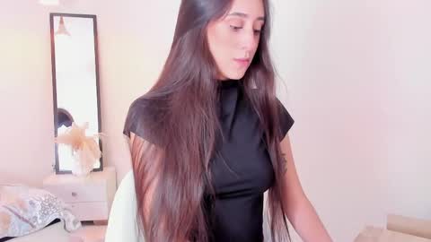 Snapshot of maravelvet_ chatting on 05.29.26 online show from 05.29.26