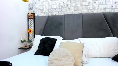 Maray Lous  online show from 11.28.25