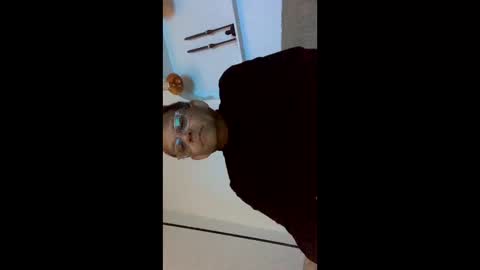 marc280384 online show from 10.03.25