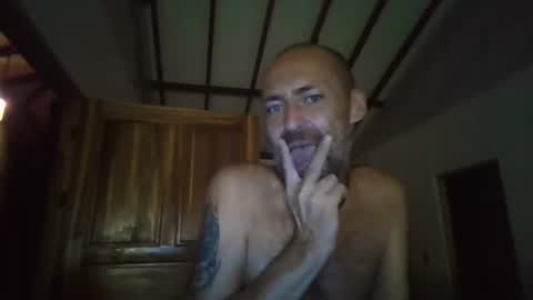 Snapshot of marc_cereza chatting on 10.01.25 marc_cereza online show from 10.01.25