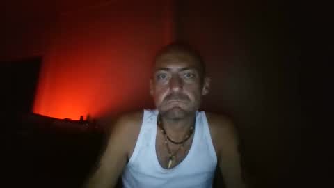 Snapshot of marc_cereza chatting on 10.17.25 marc_cereza online show from 10.17.25
