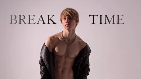 Snapshot of marc_solo chatting on 12.30.24 marc_solo online show from 12.30.24