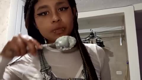 Michell Dayan online show from 12.25.24