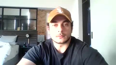 Snapshot of marcelpret20 chatting on 06.04.26 marcelpret20 online show from 06.04.26