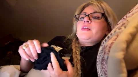 Snapshot of marciwallace chatting on 11.09.25 Marci Wallace online show from 11.09.25