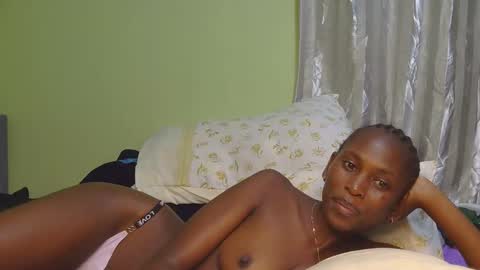 marclyne_cy online show from 10.11.25