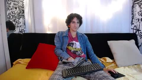 Snapshot of marco_xxx010 chatting on 10.15.25 marco_xxx010 online show from 10.15.25