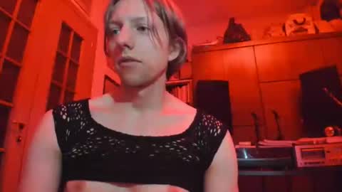 Snapshot of marcofiga1995 chatting on 04.19.26 Marko1995 online show from 04.19.26