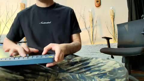 Snapshot of marcovitto chatting on 10.02.25 marcovitto online show from 10.02.25