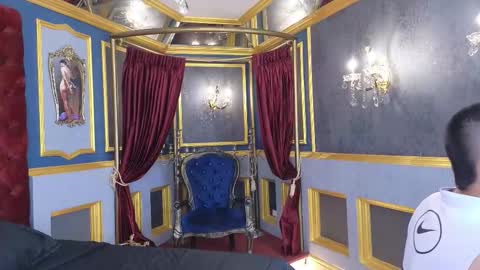 Snapshot of marcovitto chatting on 10.25.25 marcovitto online show from 10.25.25