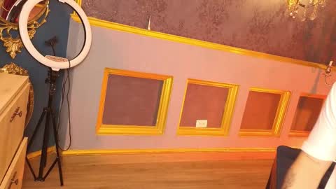 Snapshot of marcovitto chatting on 11.01.25 marcovitto online show from 11.01.25