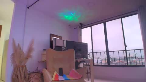 Snapshot of marcus_fire chatting on 09.30.25 marcus_fire online show from 09.30.25