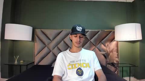 Snapshot of marcus_jeron chatting on 09.29.25 marcus_jeron online show from 09.29.25