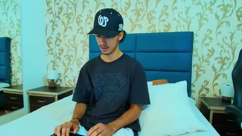 Snapshot of marcus_jeron chatting on 10.07.25 marcus_jeron online show from 10.07.25