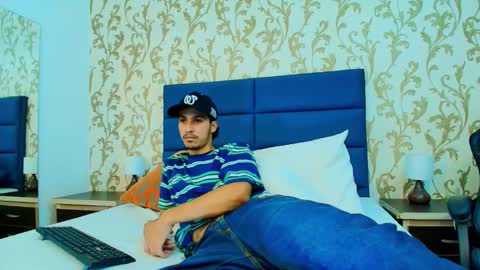 Snapshot of marcus_jeron chatting on 11.10.25 marcus_jeron online show from 11.10.25