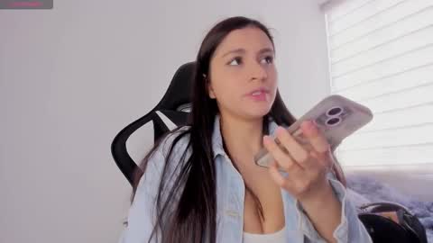 Snapshot of mardybum_ chatting on 09.23.25 Maria online show from 09.23.25