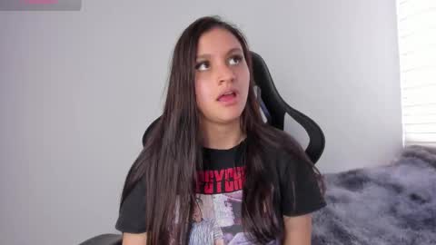 Snapshot of mardybum_ chatting on 10.23.25 Maria online show from 10.23.25