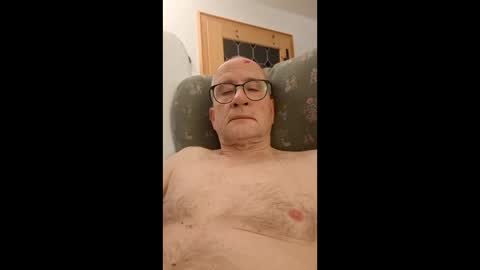 Snapshot of marginalie chatting on 12.18.25 marginalie online show from 12.18.25