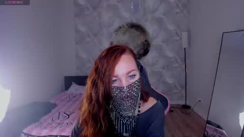 Margo Kellly online show from 06.18.26