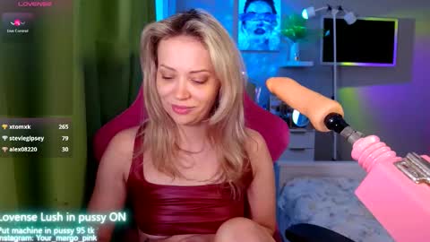 Snapshot of margohotty chatting on 11.11.25 Margo for you online show from 11.11.25