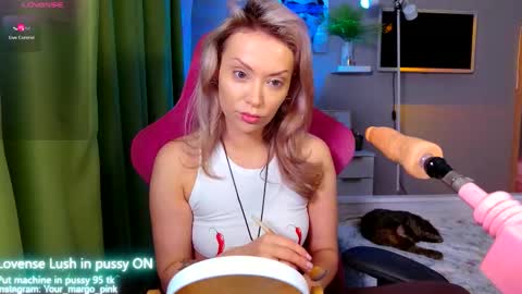 Snapshot of margohotty chatting on 11.13.25 Margo for you online show from 11.13.25