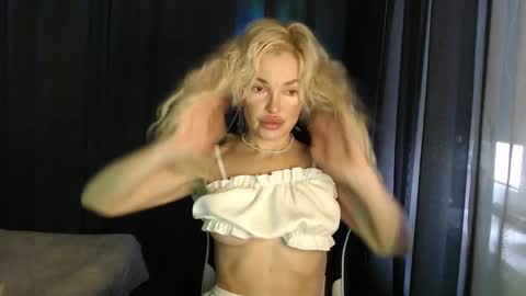 Snapshot of margoo_77 chatting on 10.28.25 Margoo online show from 10.28.25