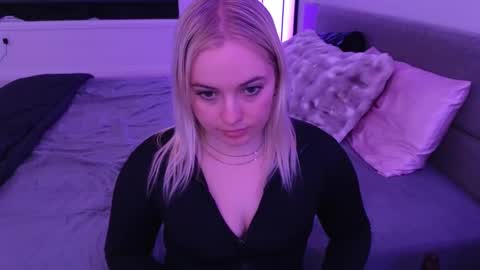 Snapshot of margot_robbie7 chatting on 02.19.26 margot_robbie7 online show from 02.19.26