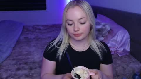 Snapshot of margot_robbie7 chatting on 02.26.26 margot_robbie7 online show from 02.26.26