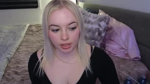 Snapshot of margot_robbie7 chatting on 02.27.26 margot_robbie7 online show from 02.27.26