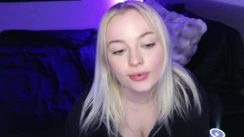 margot_robbie7 online show from 03.24.26