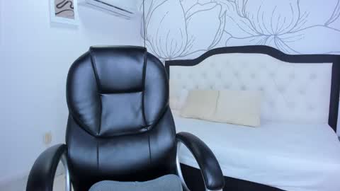 Margot  online show from 01.31.25