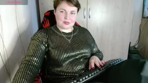 Mari online show from 10.29.25