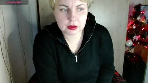 Mari online show from 12.16.25