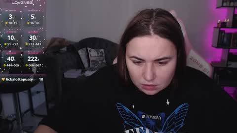 Snapshot of mari_moore7 chatting on 10.03.25 mari moore online show from 10.03.25