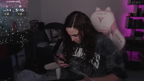 Snapshot of mari_moore7 chatting on 10.11.25 mari moore online show from 10.11.25