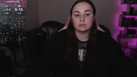 Snapshot of mari_moore7 chatting on 10.17.25 mari moore online show from 10.17.25