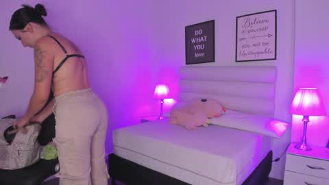 mari_salgado online show from 12.14.24