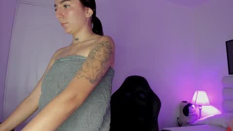 mari_salgado online show from 12.22.24