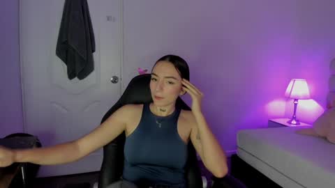 mari_salgado online show from 12.23.24