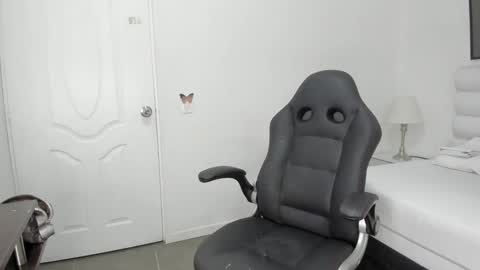 mari_salgado online show from 01.05.25