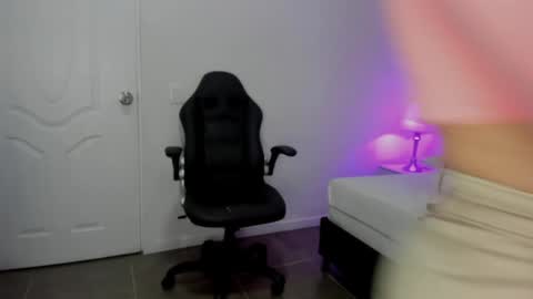 mari_salgado online show from 01.17.25