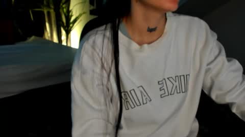 mari_salgado online show from 10.10.25