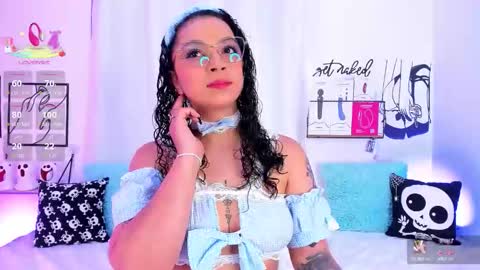 Snapshot of mari_sweett chatting on 10.27.25 Mari Sweett online show from 10.27.25