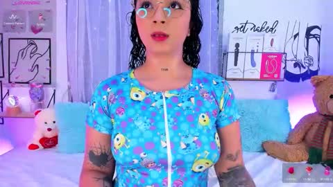 Mari Sweett  online show from 01.11.26