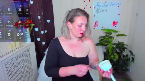 Snapshot of maria__mia chatting on 02.14.26 Maria online show from 02.14.26