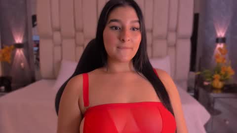 Snapshot of maria_flowers chatting on 10.26.25 MARIA online show from 10.26.25